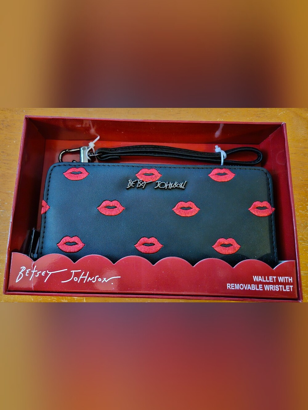 Betsey Johnson NIB Black Wallet Clutch with Red Lip Embroidery